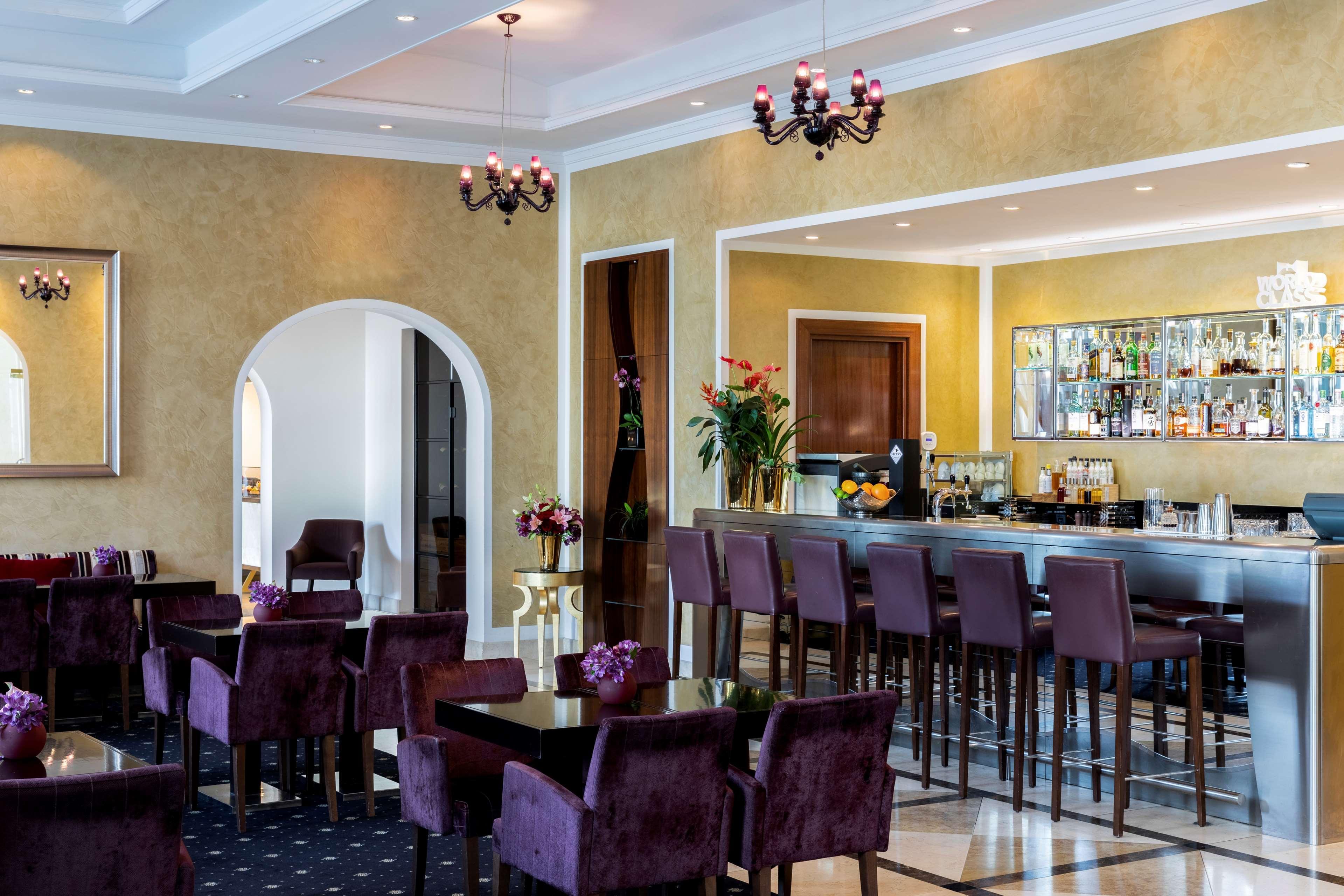 Hotel Grand Vilnius, Curio Collection By Hilton