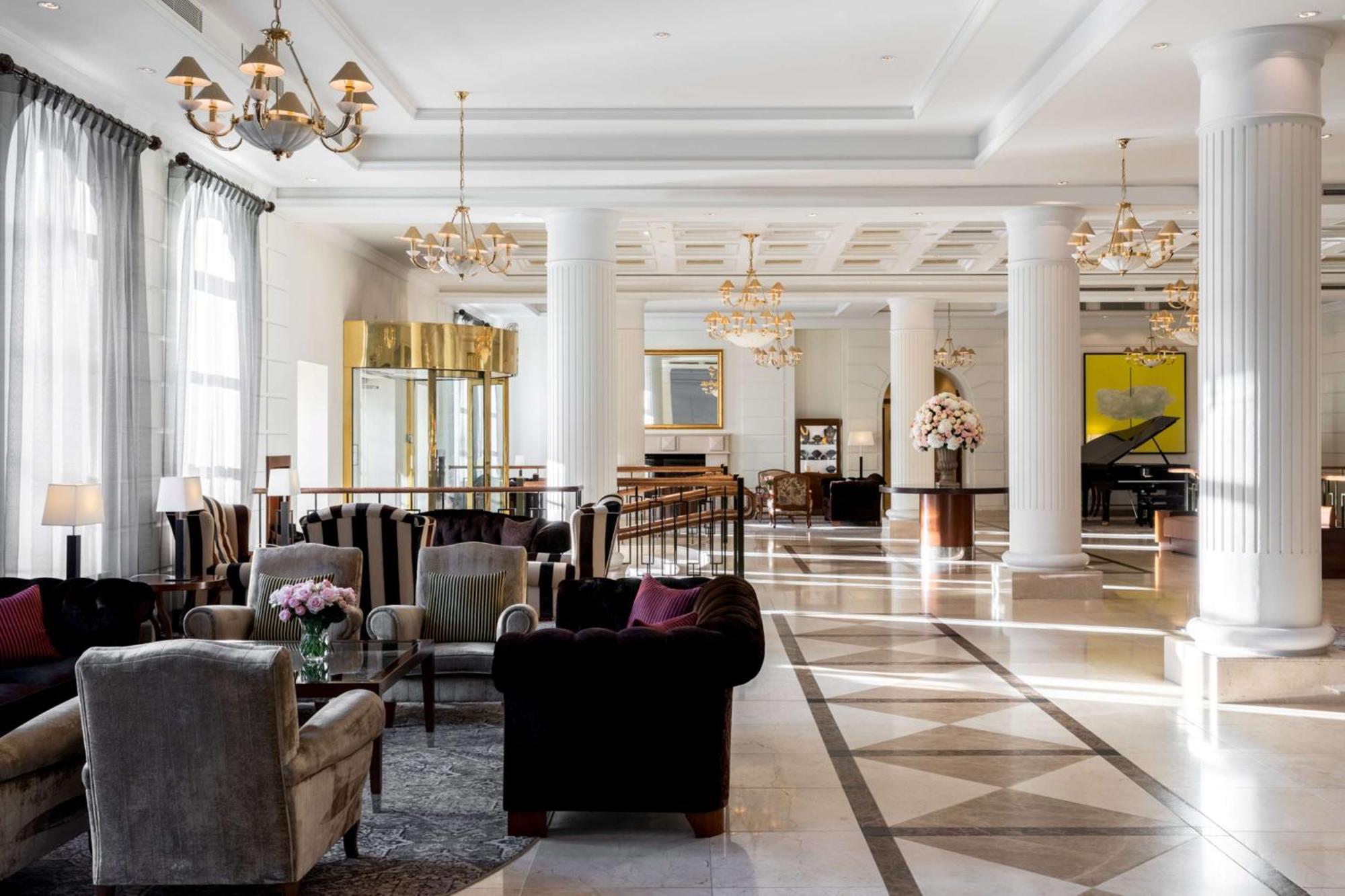 Hotel Grand Vilnius, Curio Collection By Hilton 5*