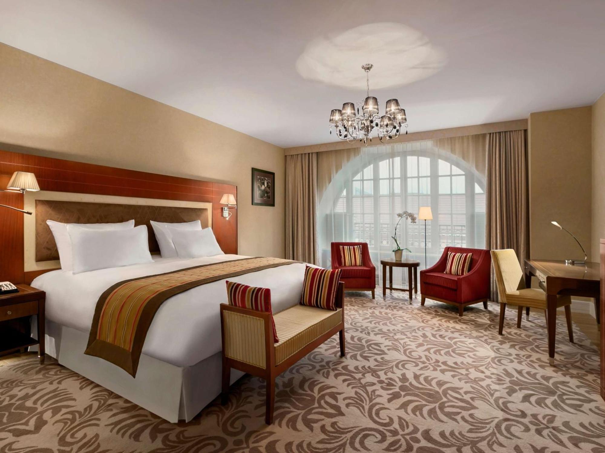 Grand Vilnius, Curio Collection By Hilton 5* Wilna