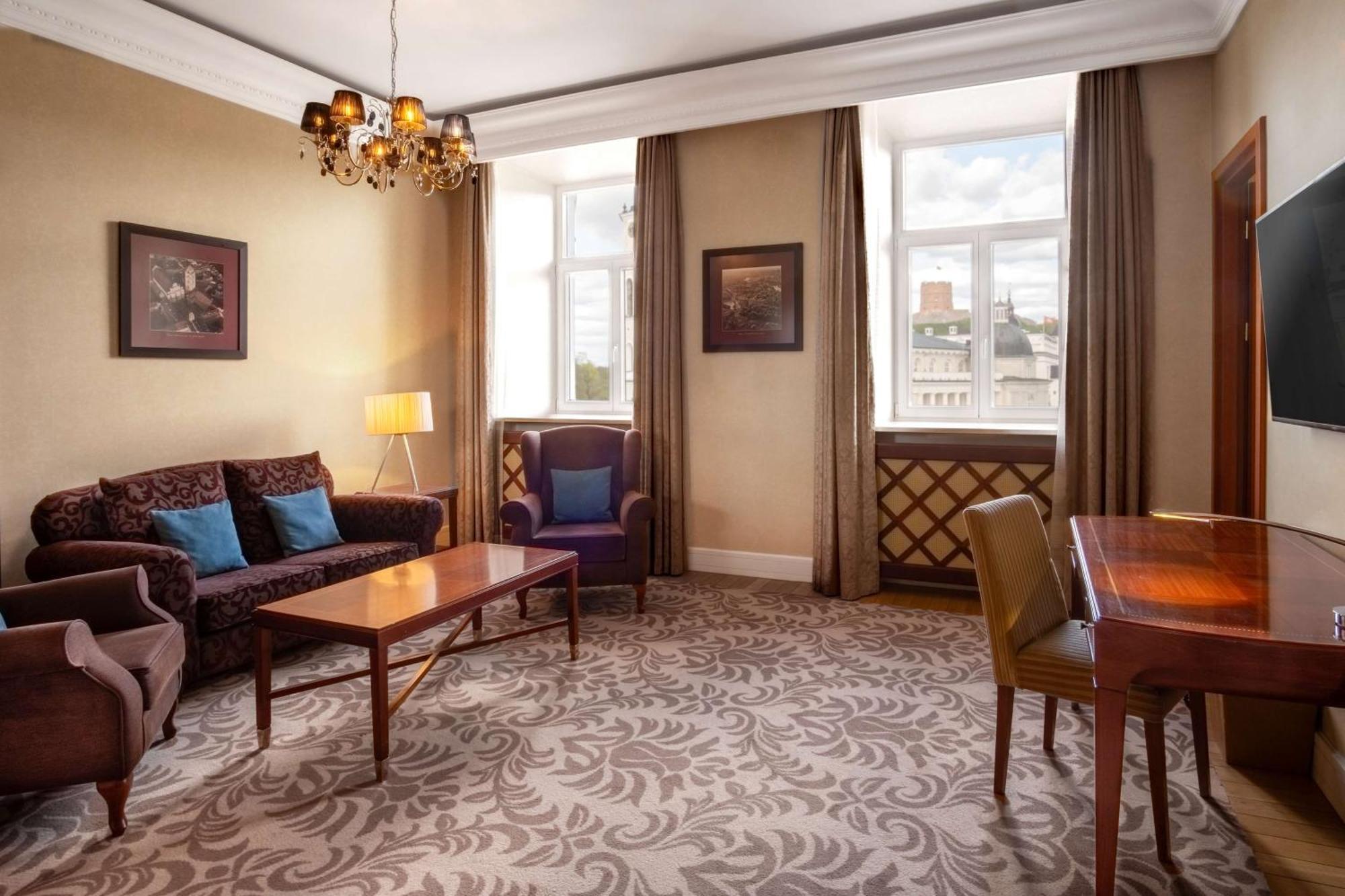 Grand Vilnius, Curio Collection By Hilton 5* Wilna