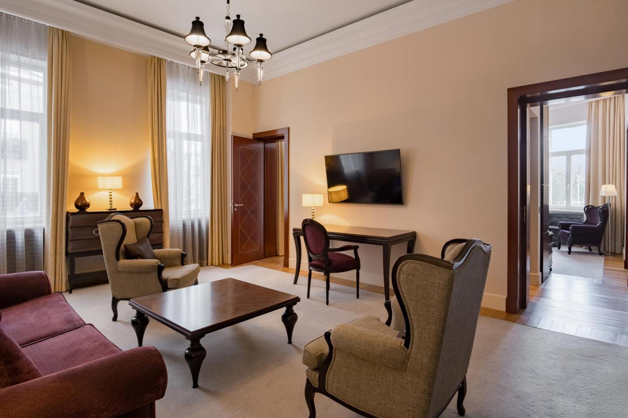 Hotel Grand Vilnius, Curio Collection By Hilton Wilna